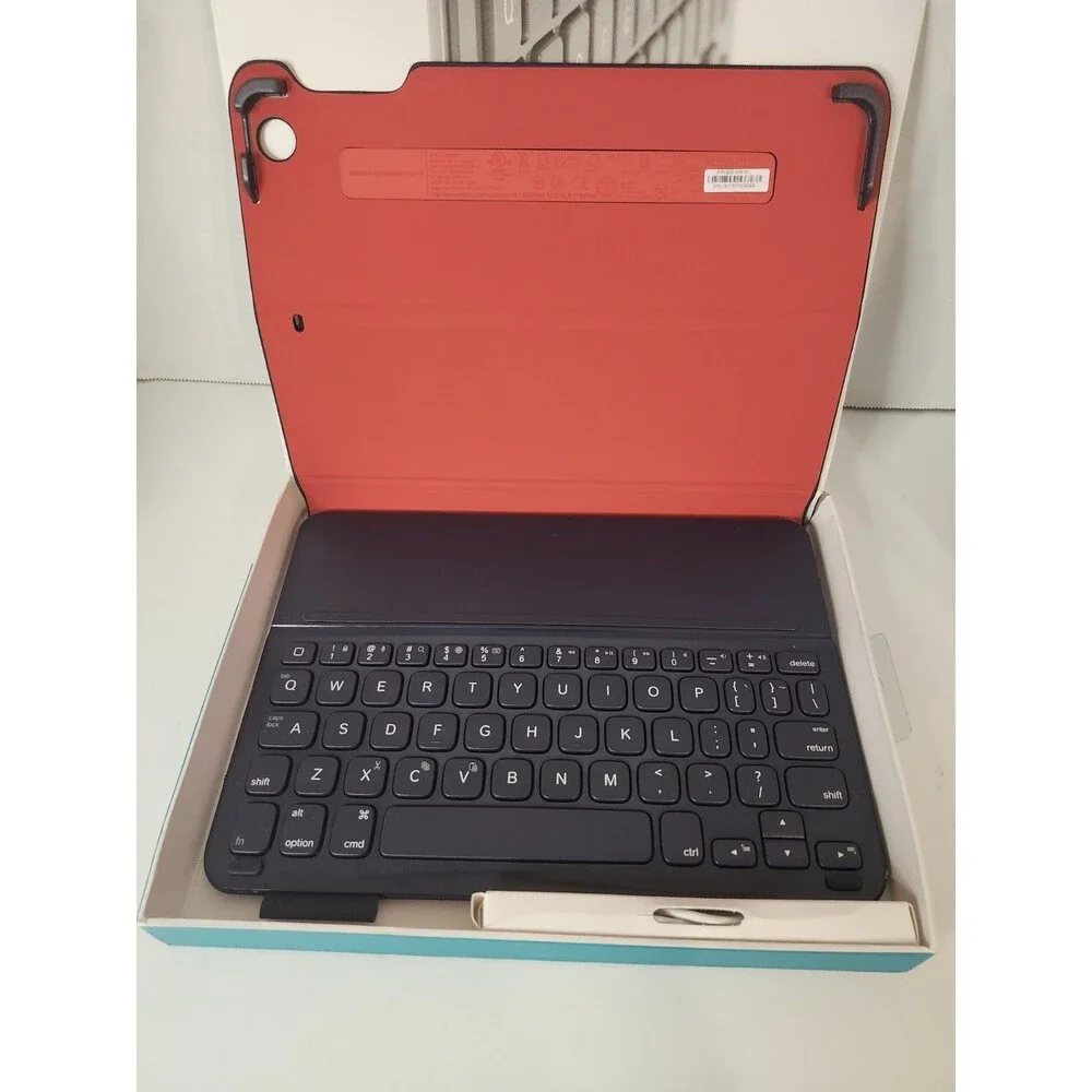 Logitech Ultrathin Bluetooth Keyboard Folio for iPad Air Black Folio
